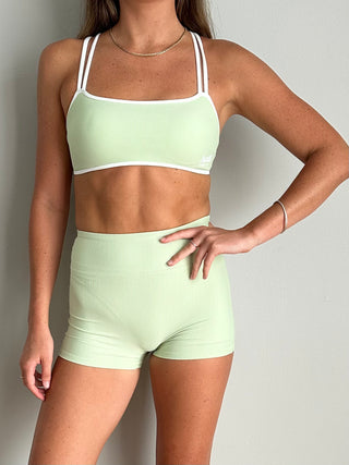 The Ripple Short in Mint